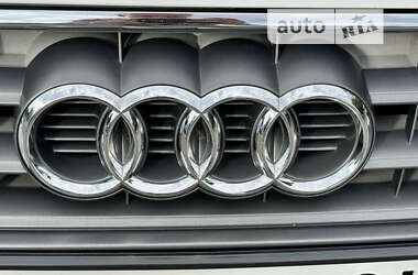 Седан Audi A4 2013 в 