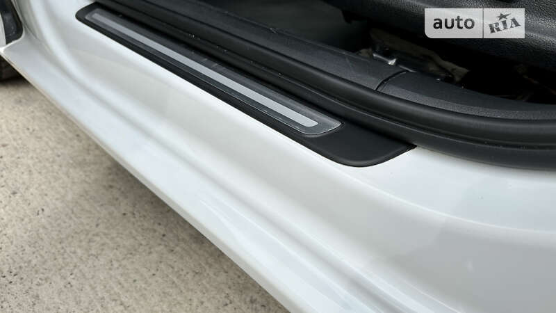 Седан Audi A4 2013 в Одессе