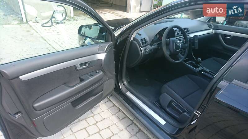 Седан Audi A4 2005 в Львове