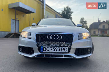 Седан Audi A4 2011 в Самборі