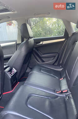Седан Audi A4 2011 в Самборі