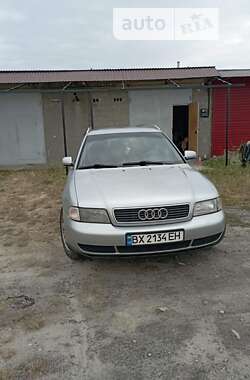 Универсал Audi A4 1998 в Нетешине