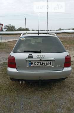 Универсал Audi A4 1998 в Нетешине