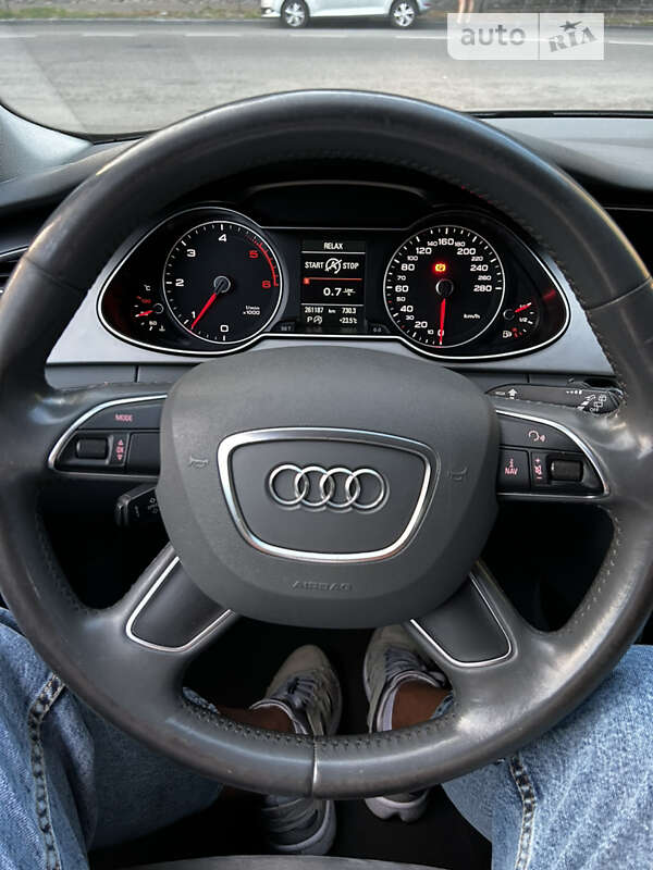 Универсал Audi A4 2014 в Киеве