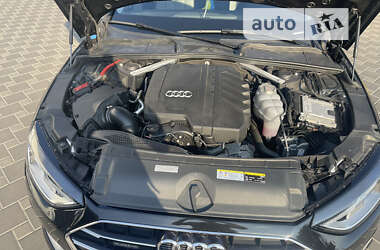 Седан Audi A4 2021 в 