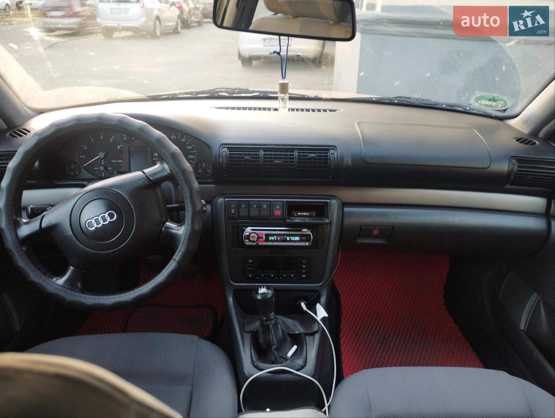 Audi A4 1999 VIN WAUZZZ8DZWA167707 фото оголошення 11 з 24