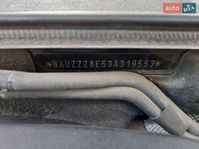 Универсал Audi A4 2003 в Киеве