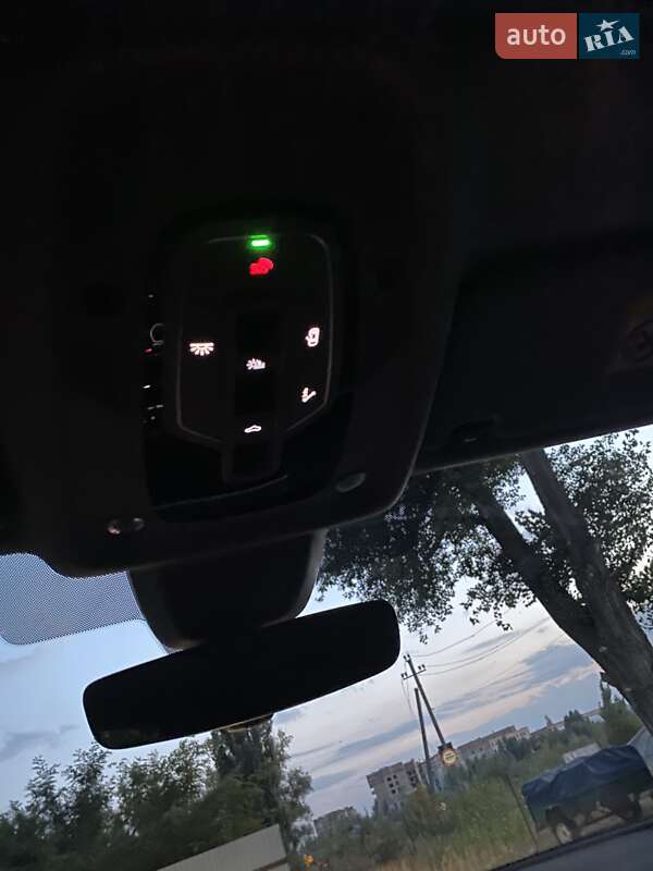 Универсал Audi A4 2018 в Киеве