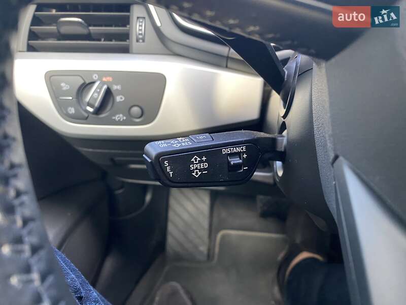 Универсал Audi A4 2018 в Киеве