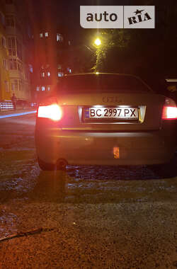 Седан Audi A4 2004 в Львове