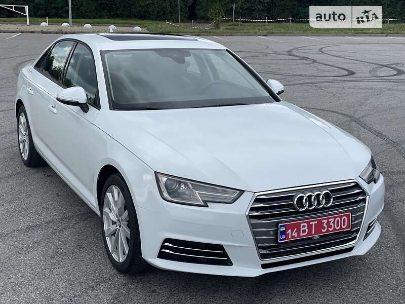 Седан Audi A4 2016 в 