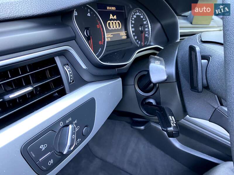 Универсал Audi A4 2018 в Хмельницком