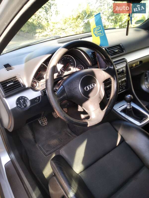 Универсал Audi A4 2002 в Путивле