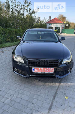 Седан Audi A4 2012 в Львове