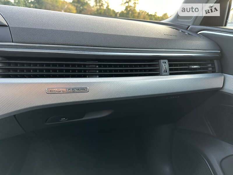 Седан Audi A4 2017 в Днепре