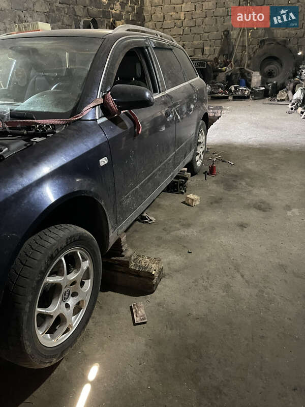 Универсал Audi A4 2001 в Раздельной