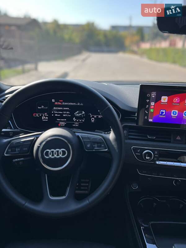 Седан Audi A4 2022 в Києві