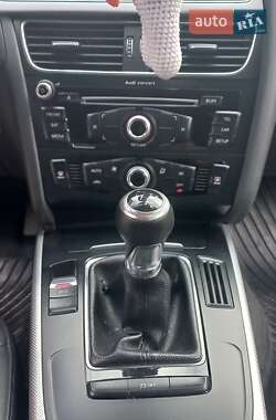 Седан Audi A4 2012 в Ровно