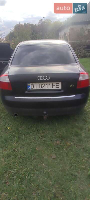 Седан Audi A4 2001 в Оржице