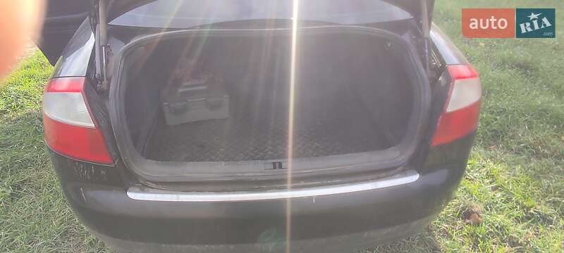 Седан Audi A4 2001 в Оржице