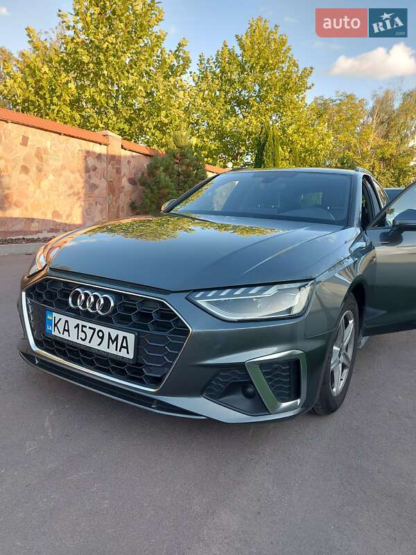 Универсал Audi A4 2020 в Киеве