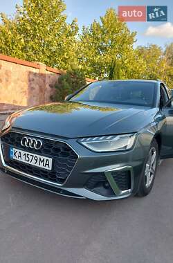 Универсал Audi A4 2020 в Киеве