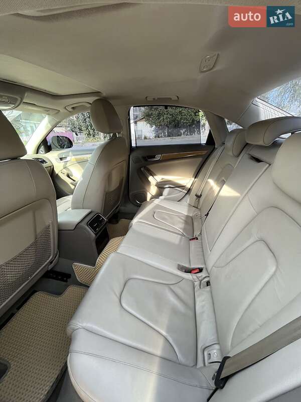 Седан Audi A4 2008 в Звягеле