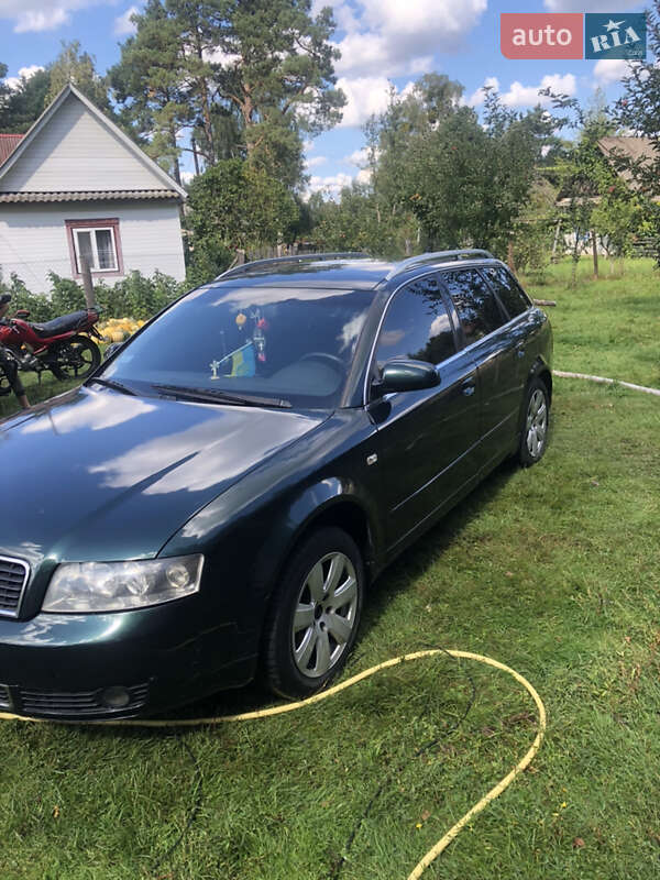 Универсал Audi A4 2004 в Рокитном