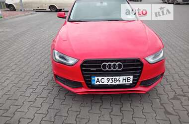 Седан Audi A4 2014 в Луцке