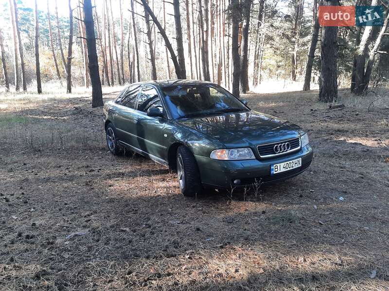 Седан Audi A4 1999 в Кременчуге
