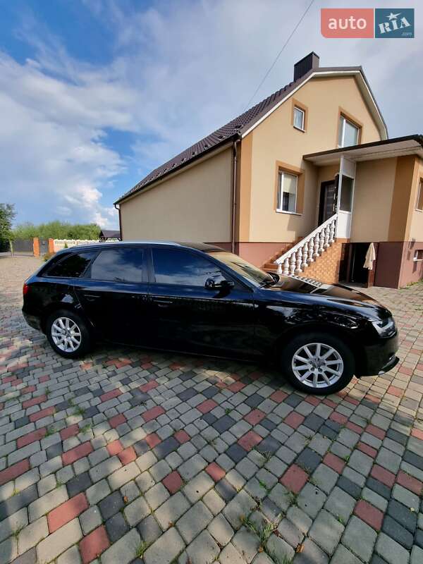 Универсал Audi A4 2012 в Луцке