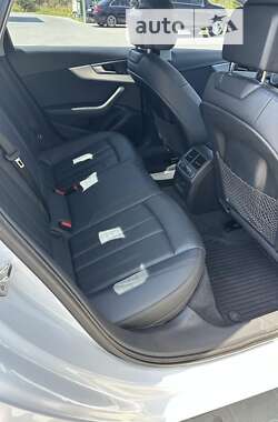 Седан Audi A4 2016 в 