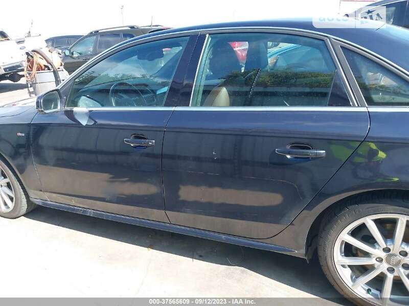 Седан Audi A4 2015 в Львове