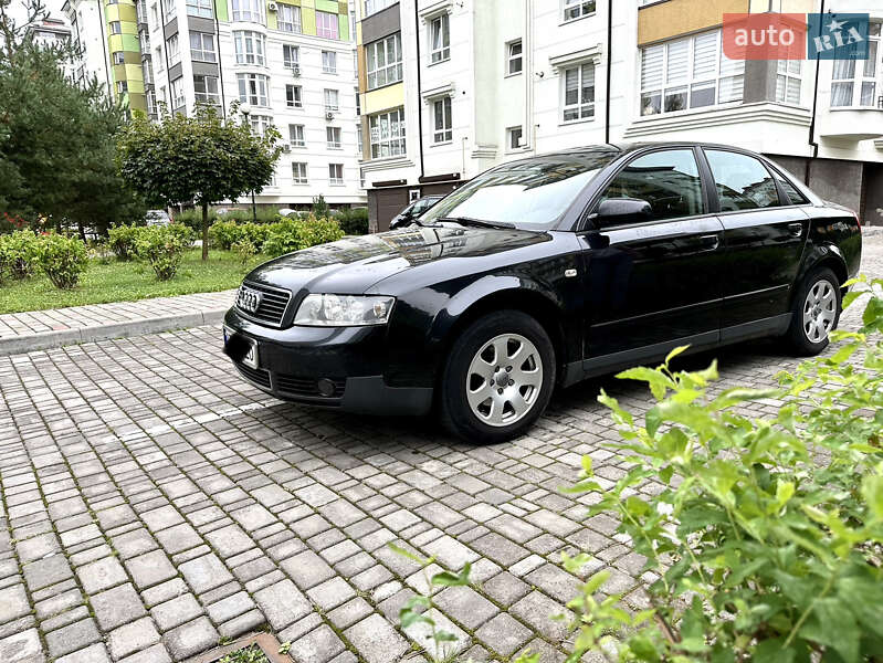 Седан Audi A4 2004 в Ивано-Франковске