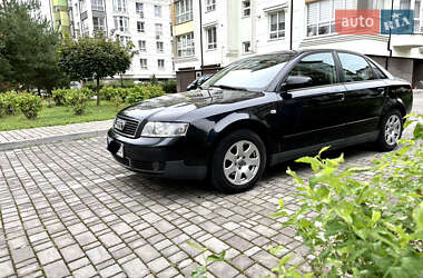 Седан Audi A4 2004 в 