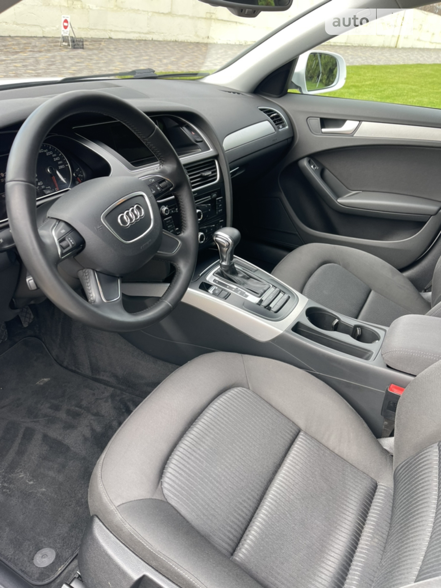 2012 Audi A4 - мініатюра 30