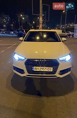 Седан Audi A4 2016 в 