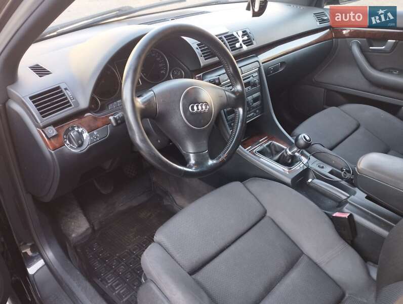 Седан Audi A4 2004 в Черкассах