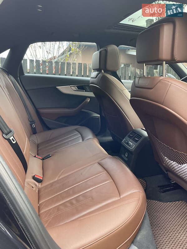 Седан Audi A4 2017 в Днепре