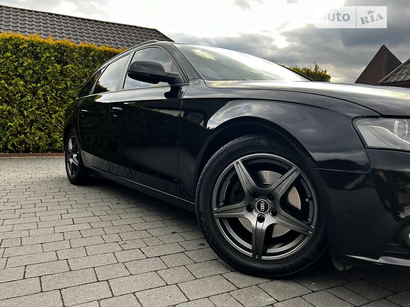 Універсал Audi A4 2010 в Стрию