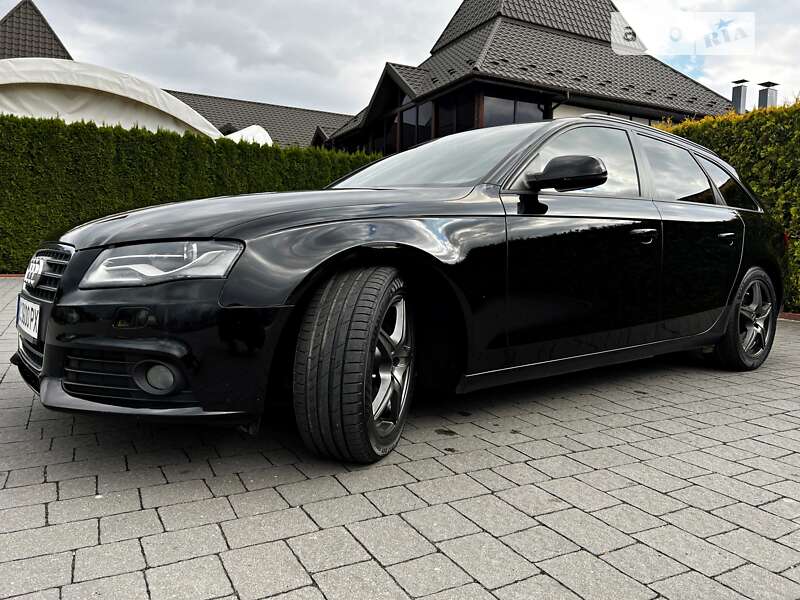 Універсал Audi A4 2010 в Стрию
