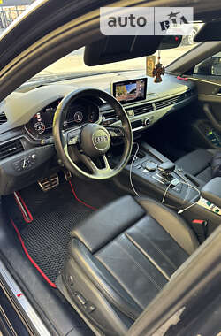 Седан Audi A4 2016 в 