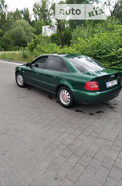 Седан Audi A4 2000 в Івано-Франківську