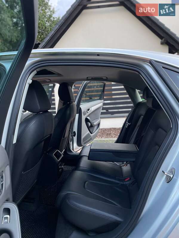 Седан Audi A4 2013 в Киеве