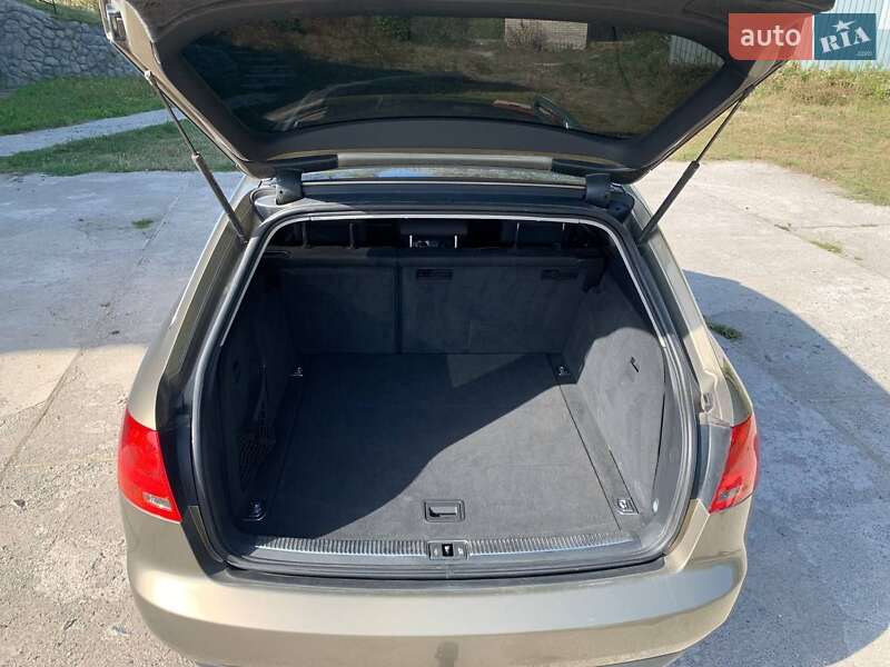 Универсал Audi A4 2005 в Литине