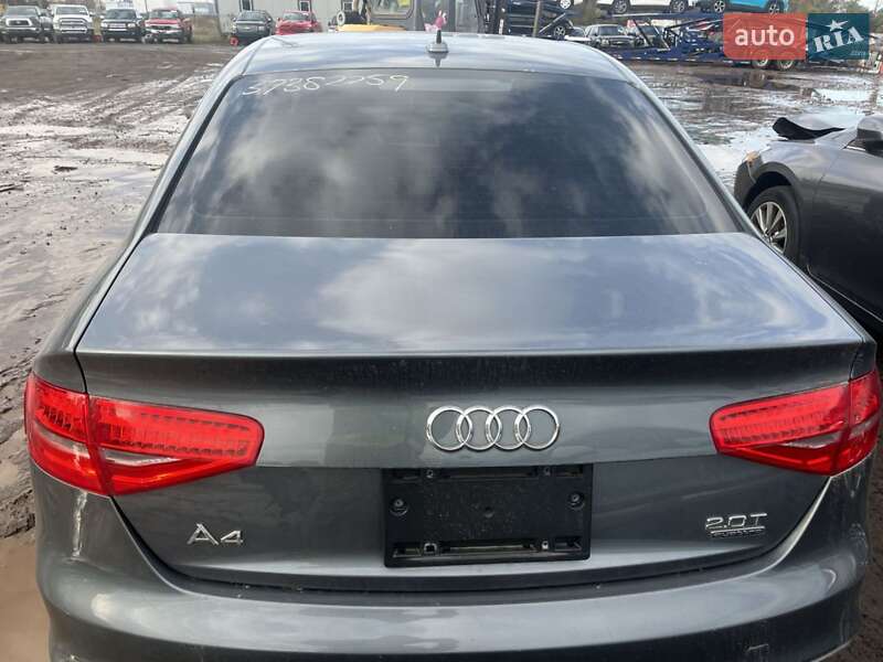 Седан Audi A4 2015 в Львове