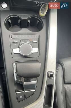 Седан Audi A4 2016 в 