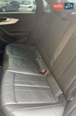Седан Audi A4 2016 в 