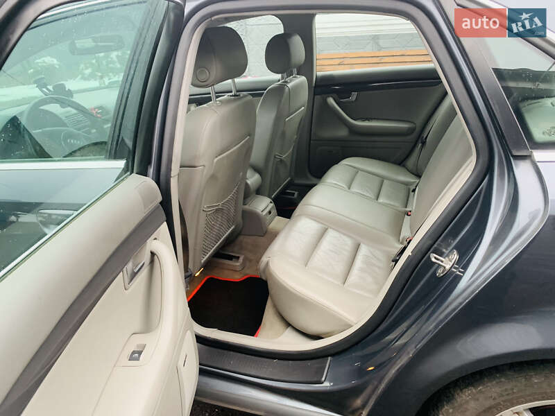 Седан Audi A4 2002 в Рожище