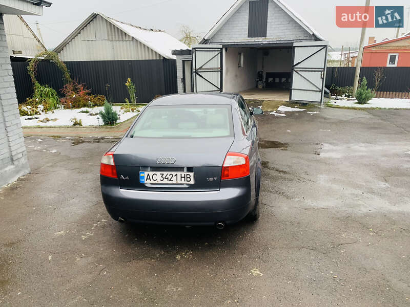 Седан Audi A4 2002 в Рожище